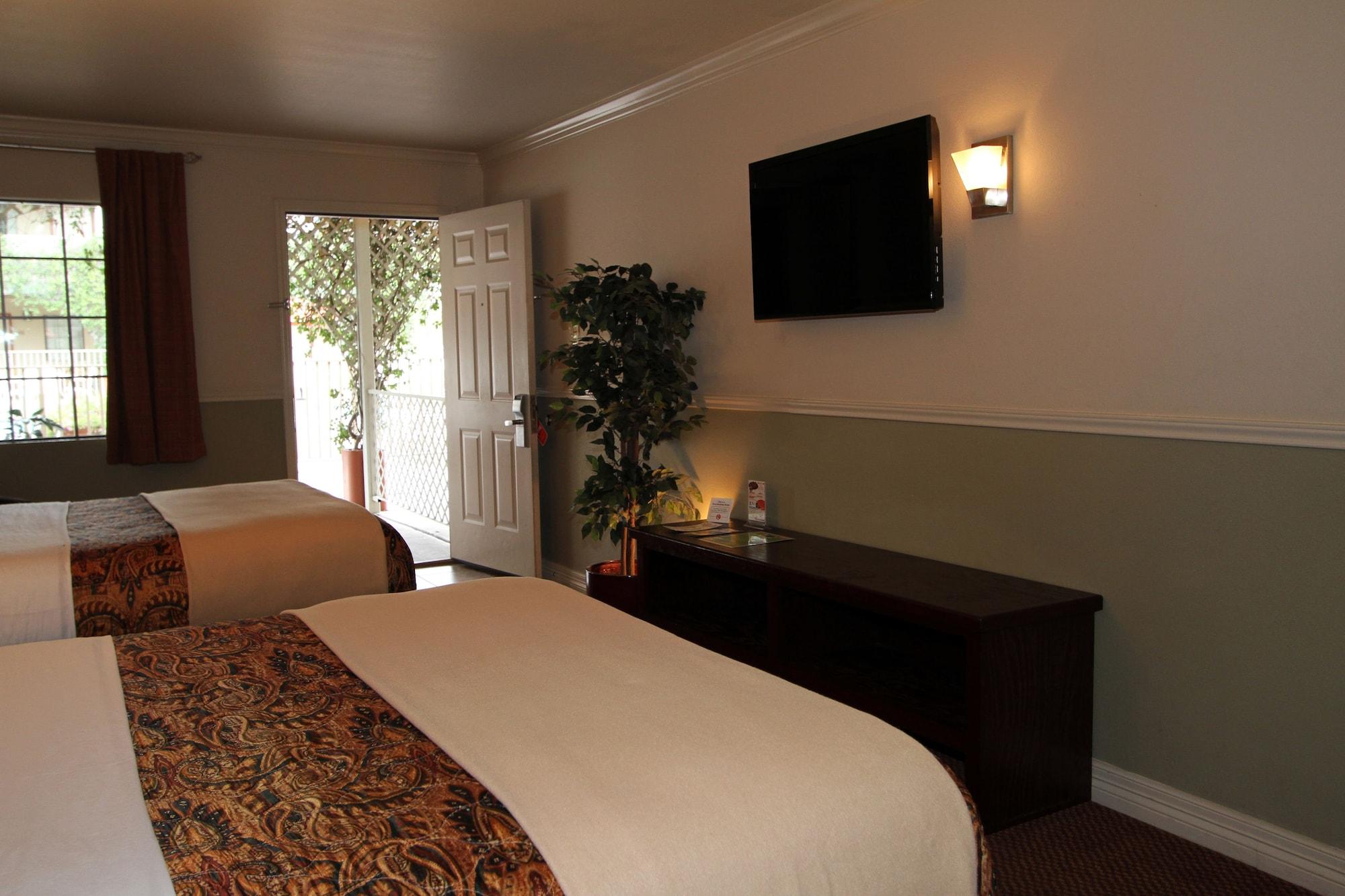 Family Garden & Hotel Laredo