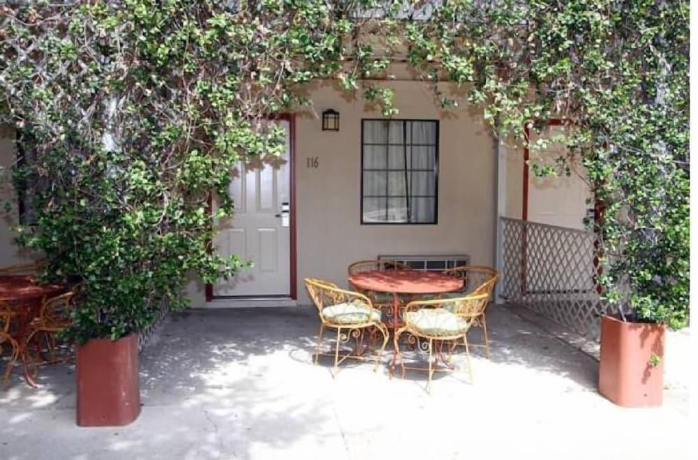 Family Garden & Hotel Laredo