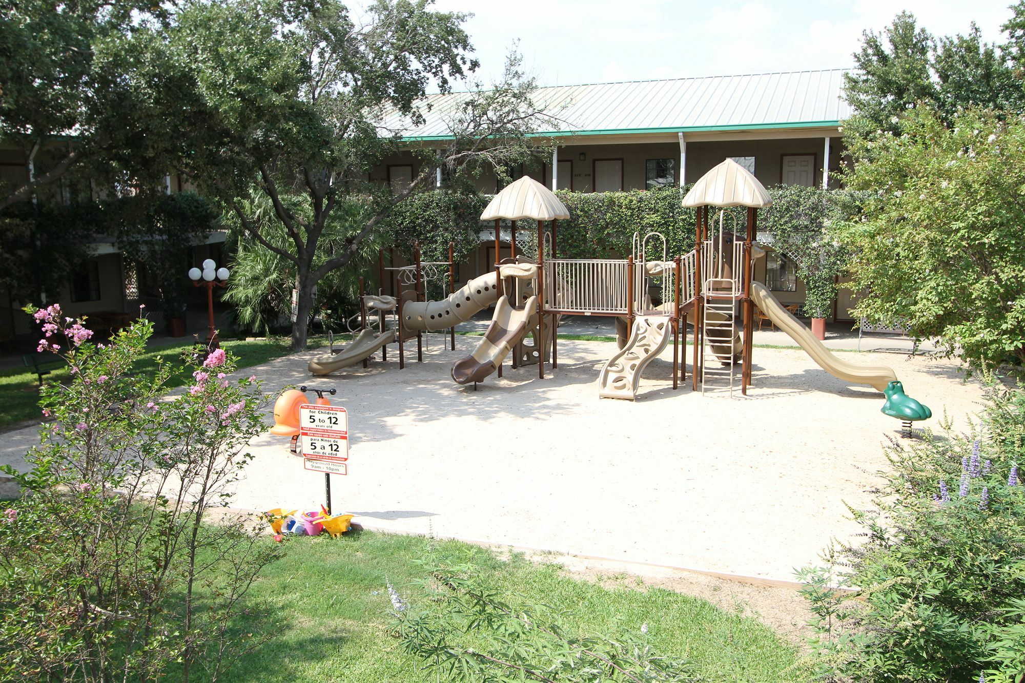 Hotel Family Garden & 2*