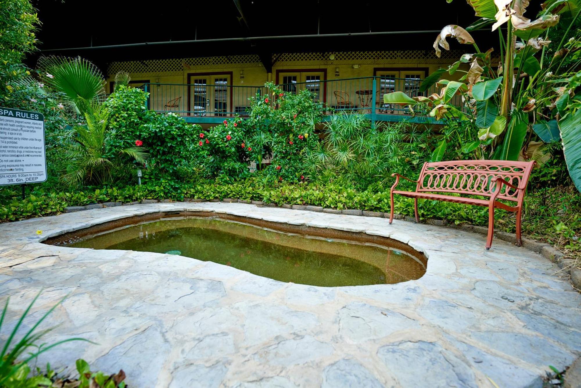 Family Garden & Hotel