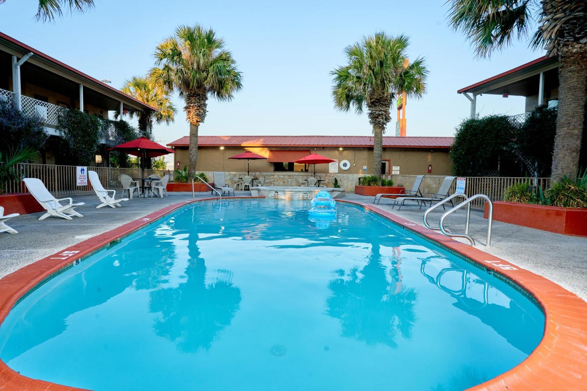 Family Garden & Hotel